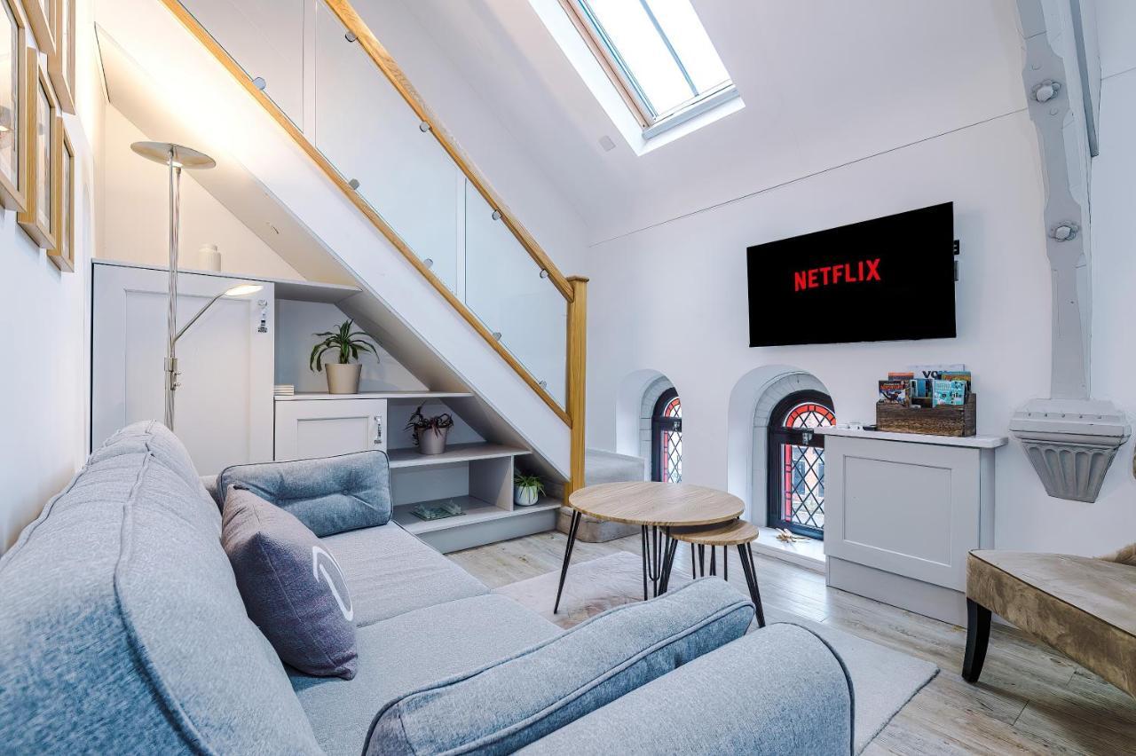 The Old Chapel Apartment Chester Bagian luar foto