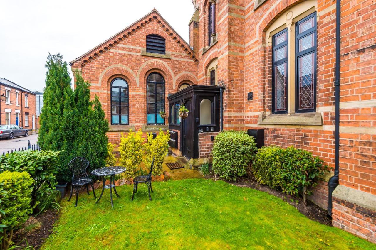 The Old Chapel Apartment Chester Bagian luar foto