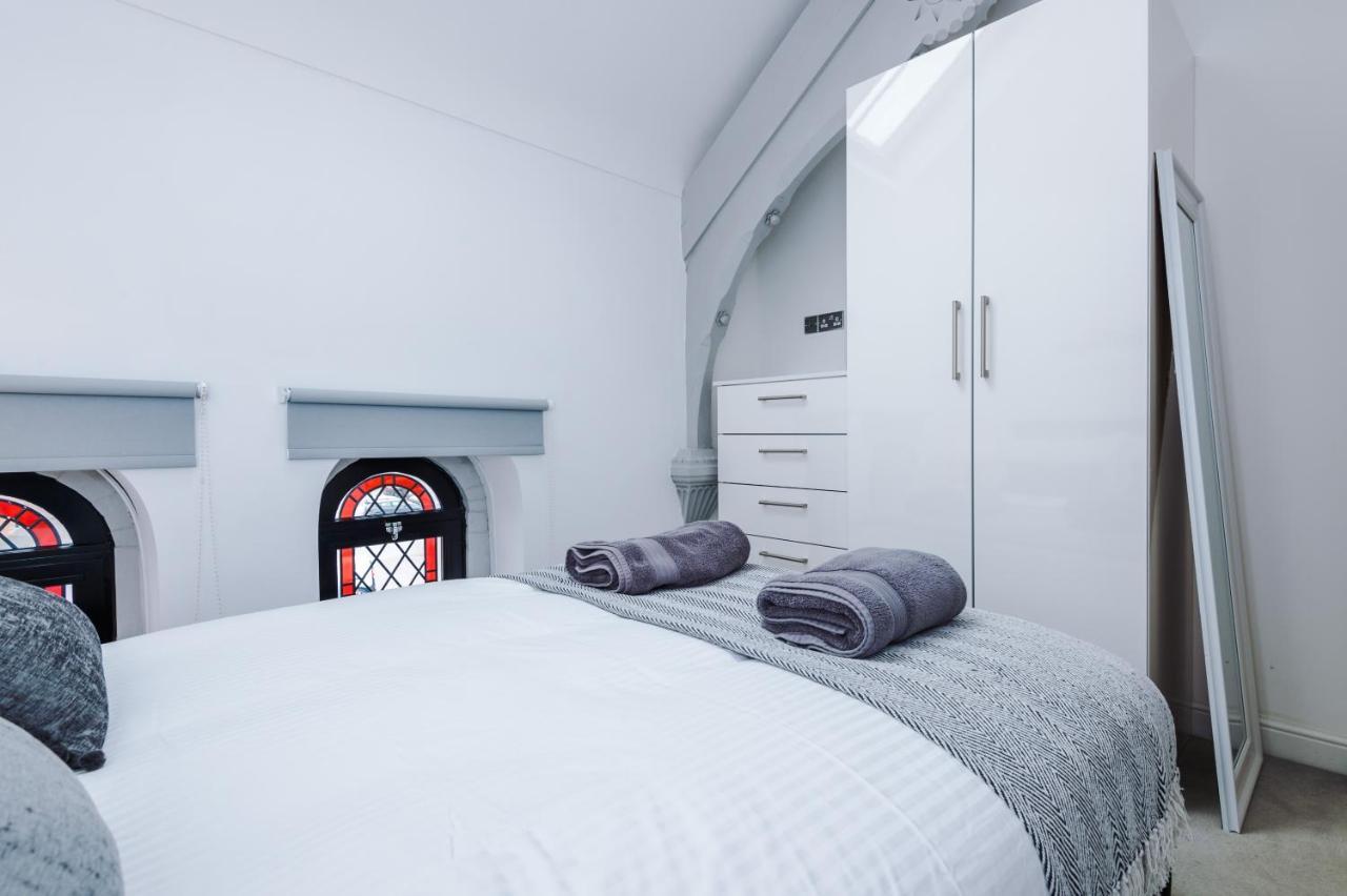 The Old Chapel Apartment Chester Bagian luar foto