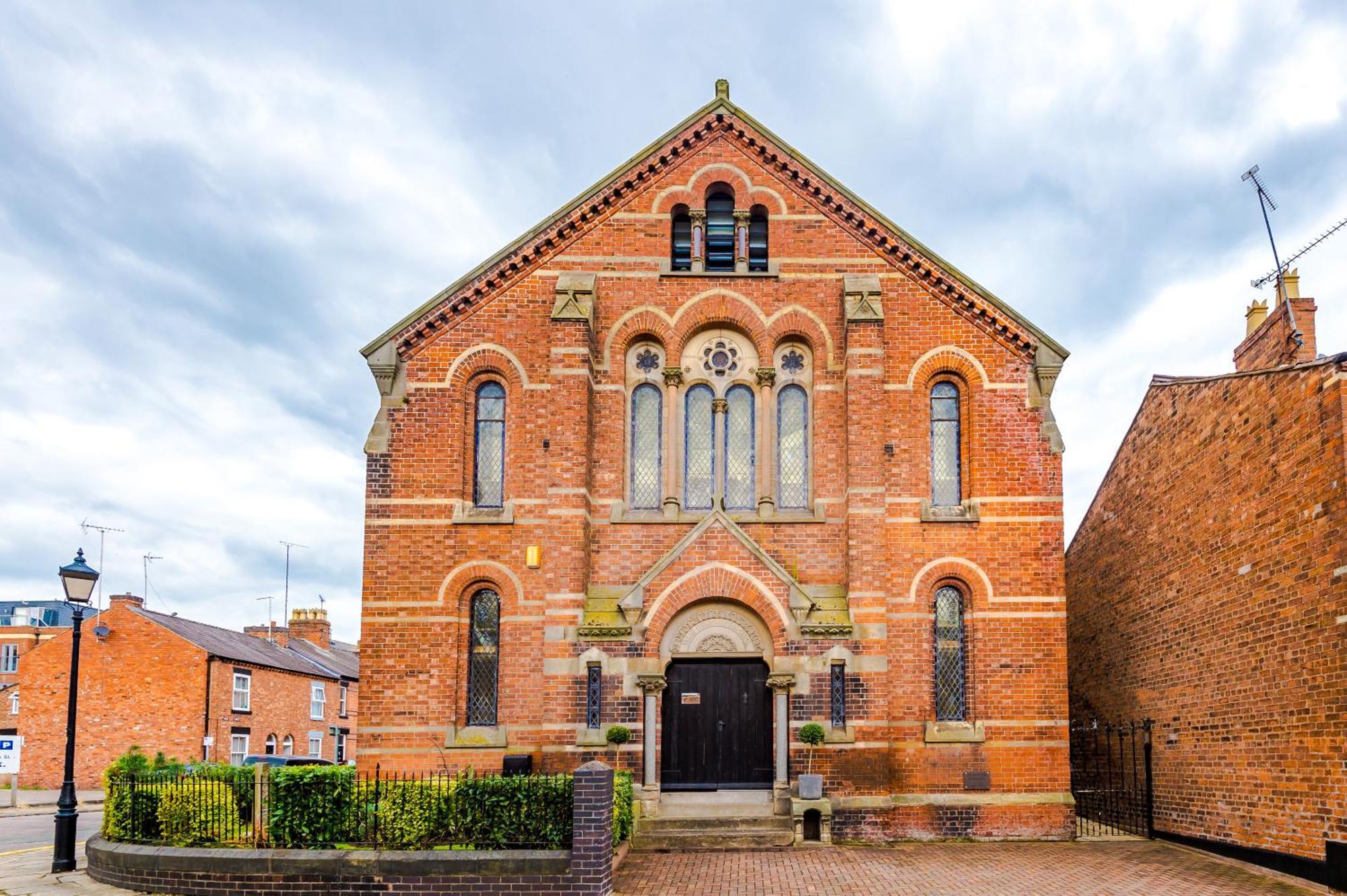 The Old Chapel Apartment Chester Bagian luar foto
